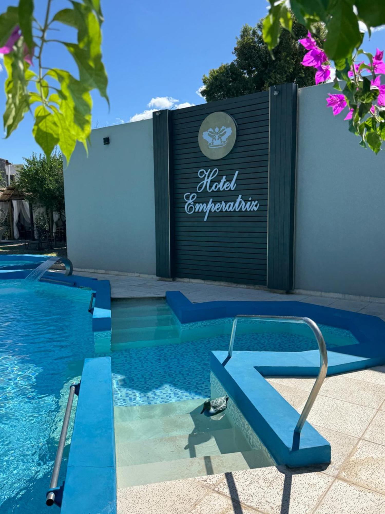 Hotel Termal Emperatriz Термас-де-Рио-Ондо Экстерьер фото